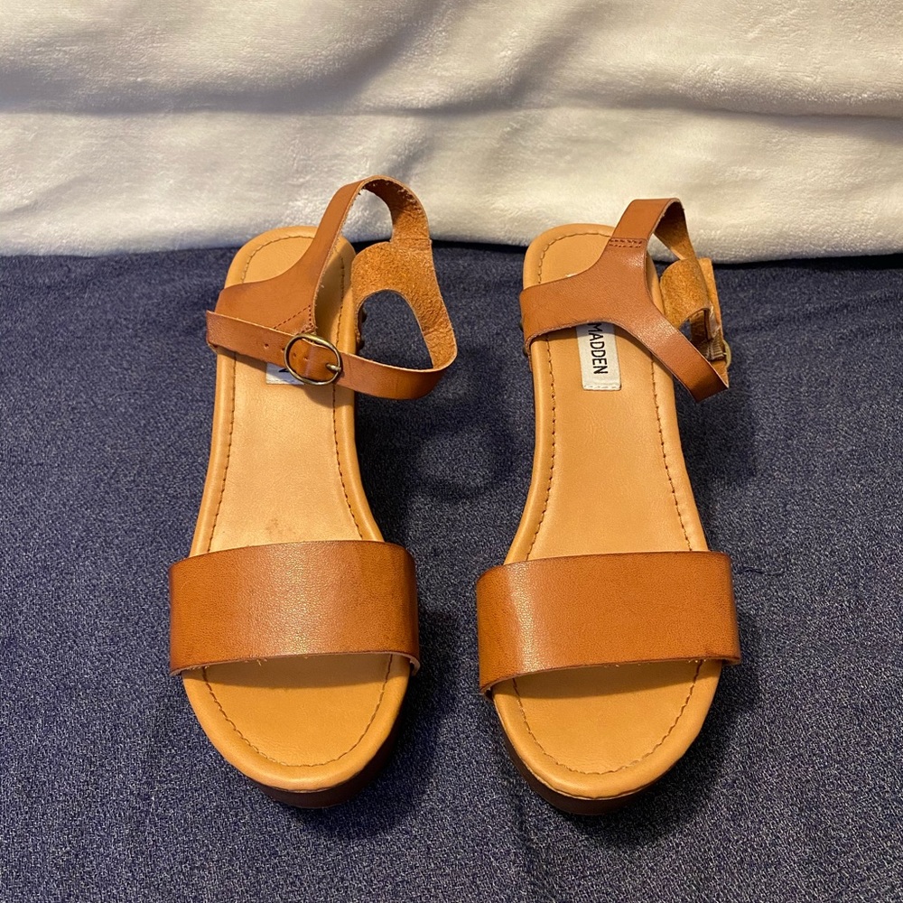 Steve Madden platform heel
